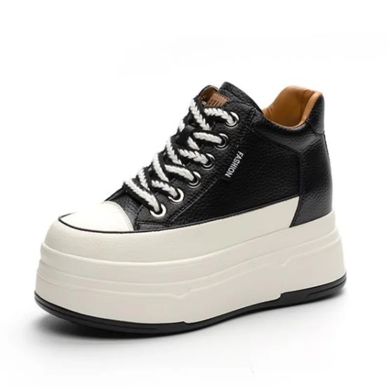 Wedge Heeled Sneaker - Zapatos vulcanizados de piel auténtica de