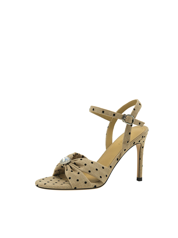 Sandalias de verano con tiras  - Women'S Shoes In Size 12 reseña y precio